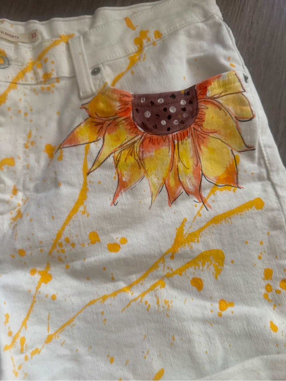 Custom Hand-Painted Levi's Shorts Sunflower Wearable Art Streetwear Size 12 - 33 - Picture 6 of 10